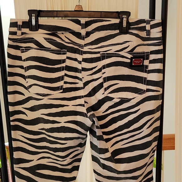 Pants 👖 - Picture 4 of 5